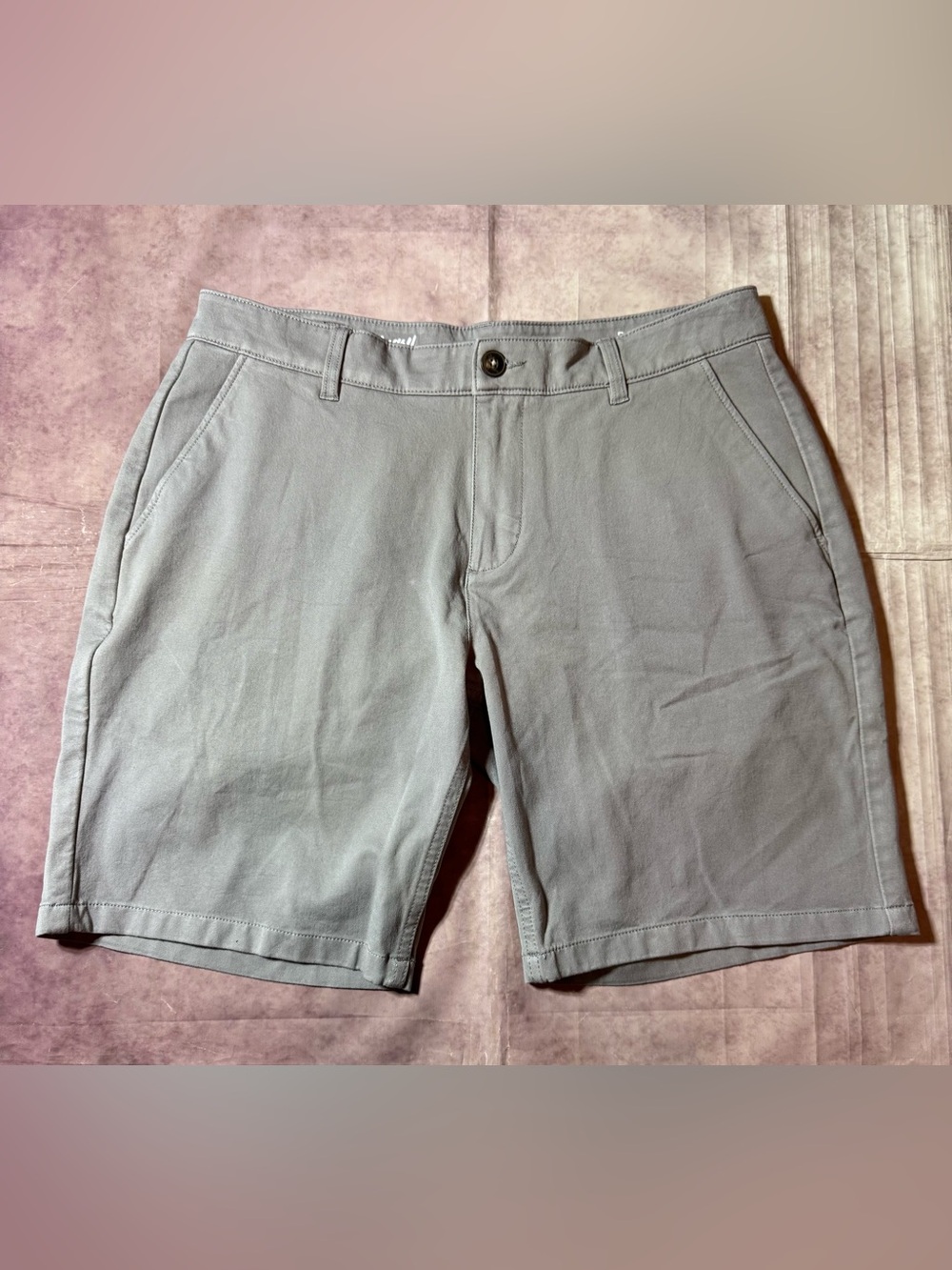 Mugsy Damens Shorts Stretch Chino Mens Sz 34 Gray Flat Front Beach Golf Summer